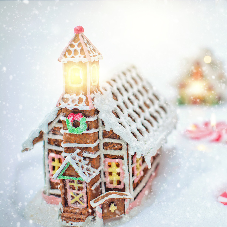 Gingerbread House 12 oz Scented Candle