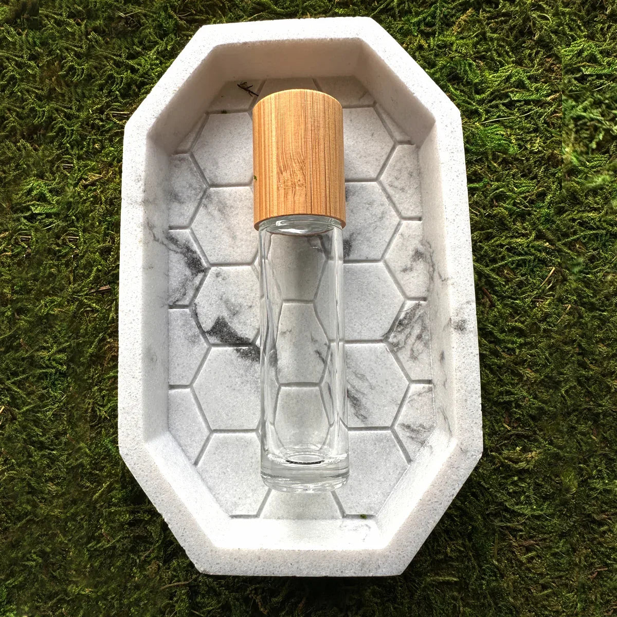 Soothe - Bug Bite Roll-On - Bee Coco Candle